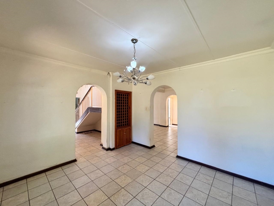 4 Bedroom Property for Sale in Wilkoppies North West